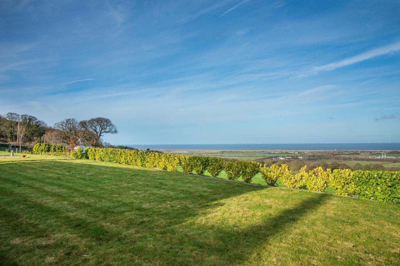 Finest Retreats - Sea Views Cottage Prestatyn Buitenkant foto